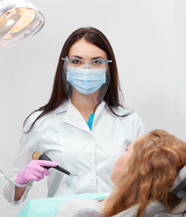 professional-female-dentist-at-work-9SDJLQ4-e1616852692593.jpg professional-female-dentist-at-work-9SDJLQ4-e1616852692593.jpg